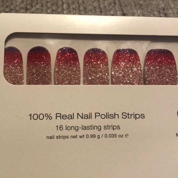 Color Street Nuclear Fuchsian - Picture 5 of 8